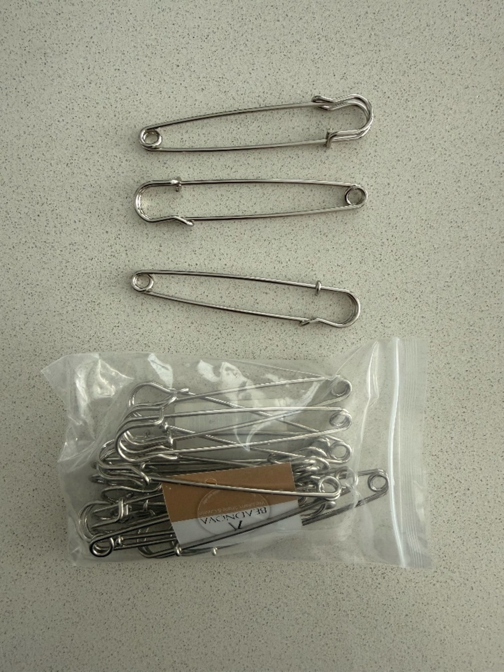 16-Pack Giant Stainless Steel Safety Pins 4” Heavy Duty Blanket & Craft Pins